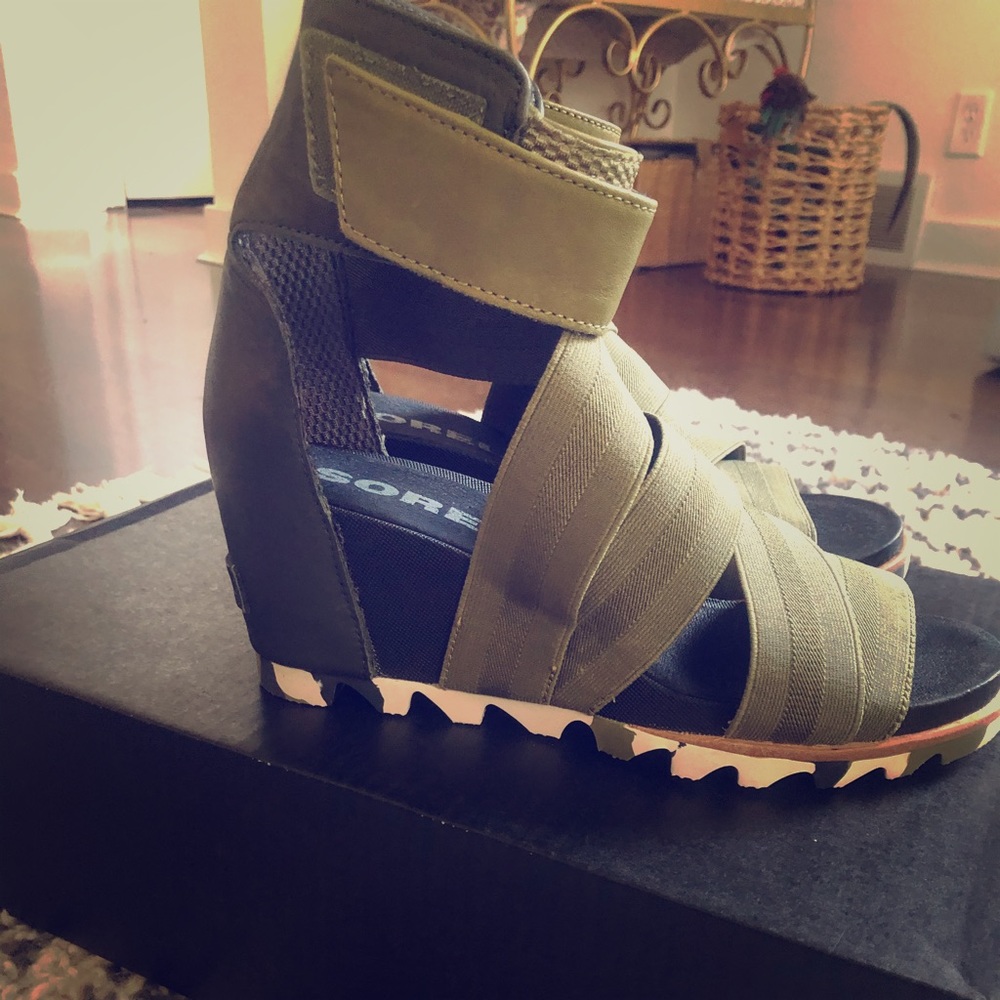 Brand New Sorel Sandals